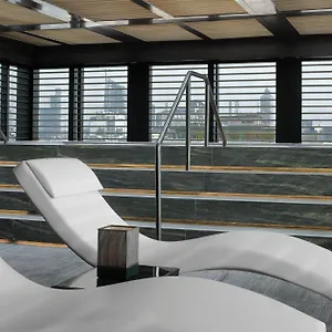 Otel Armani, Milano